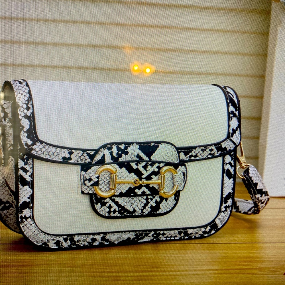 Cute white and black snake trim Crossbody absolutely adorable! Designer inspired